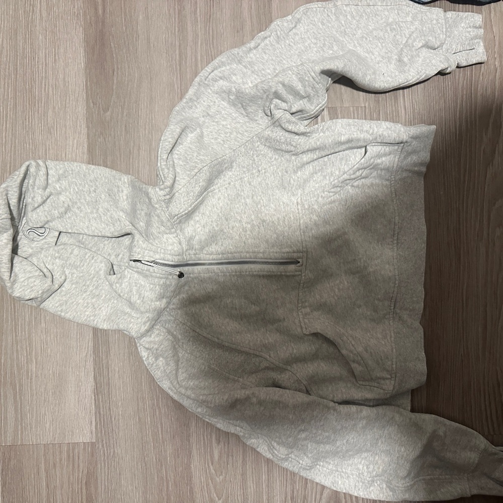 Lululemon scuba- heather gray- M/L